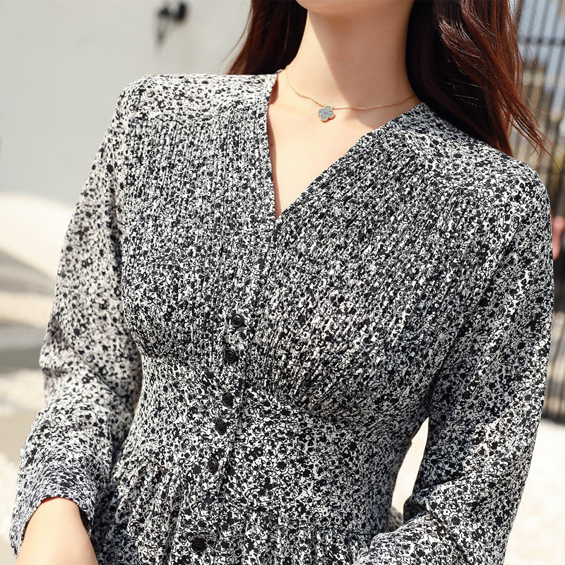 V-hals jurk met bloemenprint en lange mouwen Nexora Store
