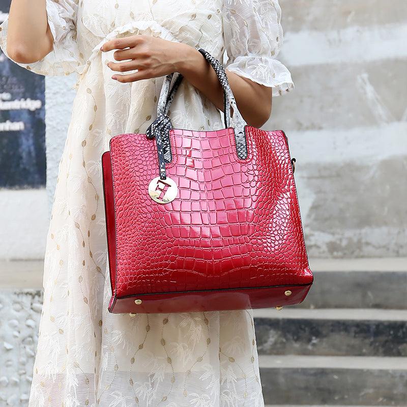 New large-capacity single shoulder messenger bag Nexora Store