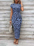 Elegante gestreepte jurk met tailleband, ronde hals, korte mouwen en lang patroon Nexora Store