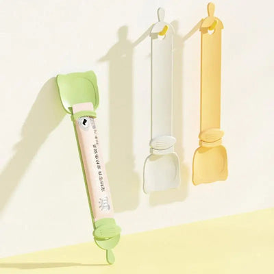 Kattenstripvoeder, kattenstrip Happy Spoon, kattenlepel voor nat voer, draagbare kattenvoerlepel, herbruikbare kattenstriplepel, likbare voerlepel voor huisdieren, accessoires voor kattenvoer, kattenstripknijplepel Nexora Store