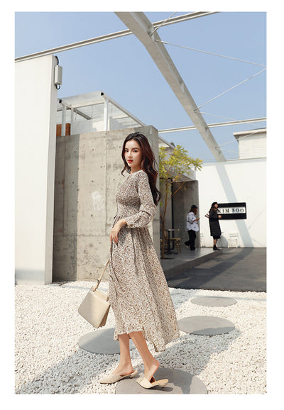 V-hals jurk met bloemenprint en lange mouwen Nexora Store