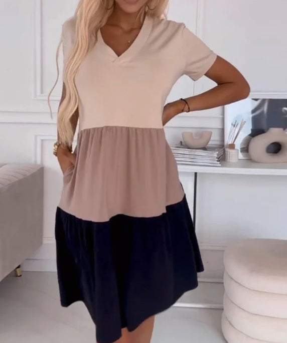 Korte jurk met stiksels en geplooide zakken voor dames Nexora Store