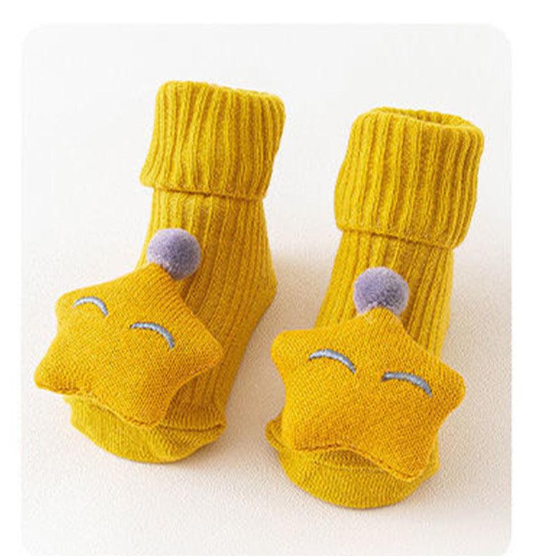 Yellow cotton breathable babysokjes with star decoration for infants